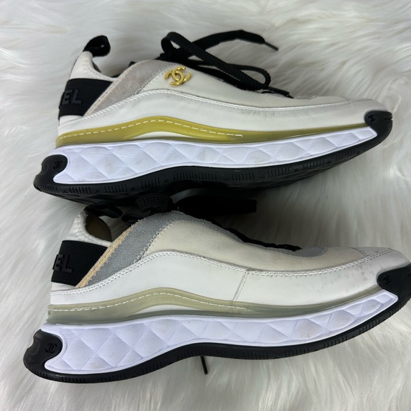 Chanel CC Cap Toe Logo Sneakers Sz 40 - Picture 14 of 16